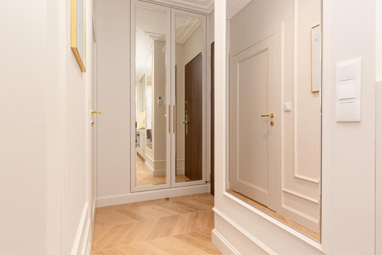 Mennica Residence Central Apartment By Renters Prestige 바르샤바 외부 사진