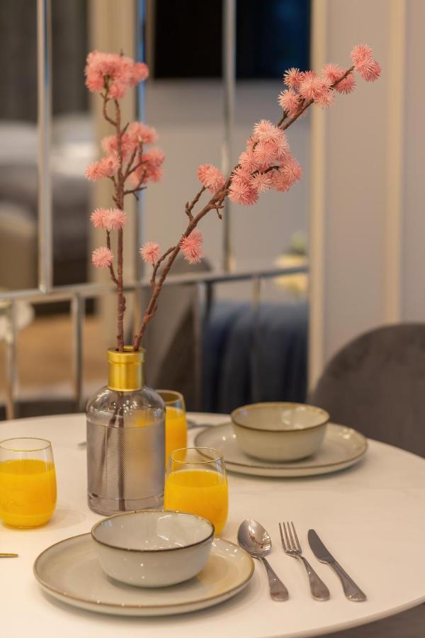 Mennica Residence Central Apartment By Renters Prestige 바르샤바 외부 사진