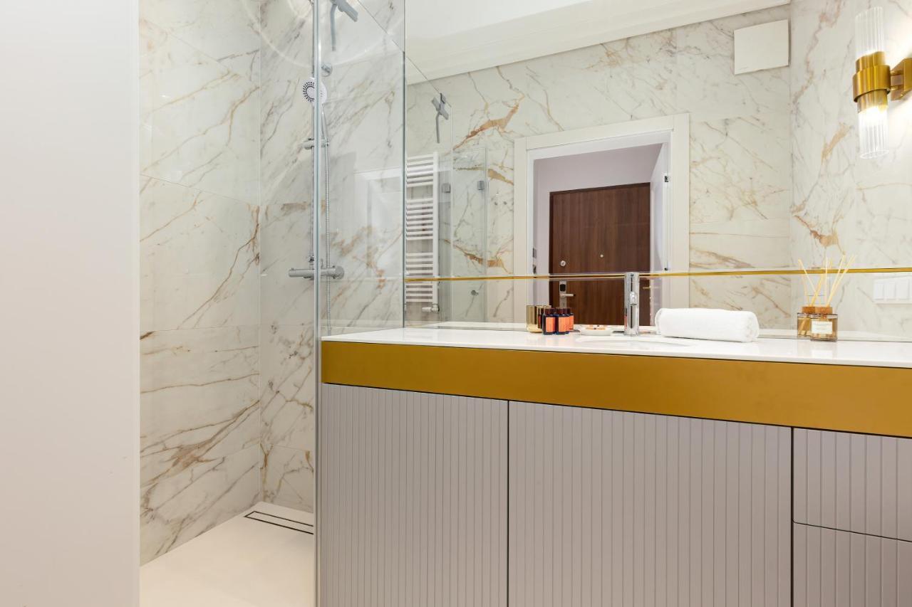 Mennica Residence Central Apartment By Renters Prestige 바르샤바 외부 사진